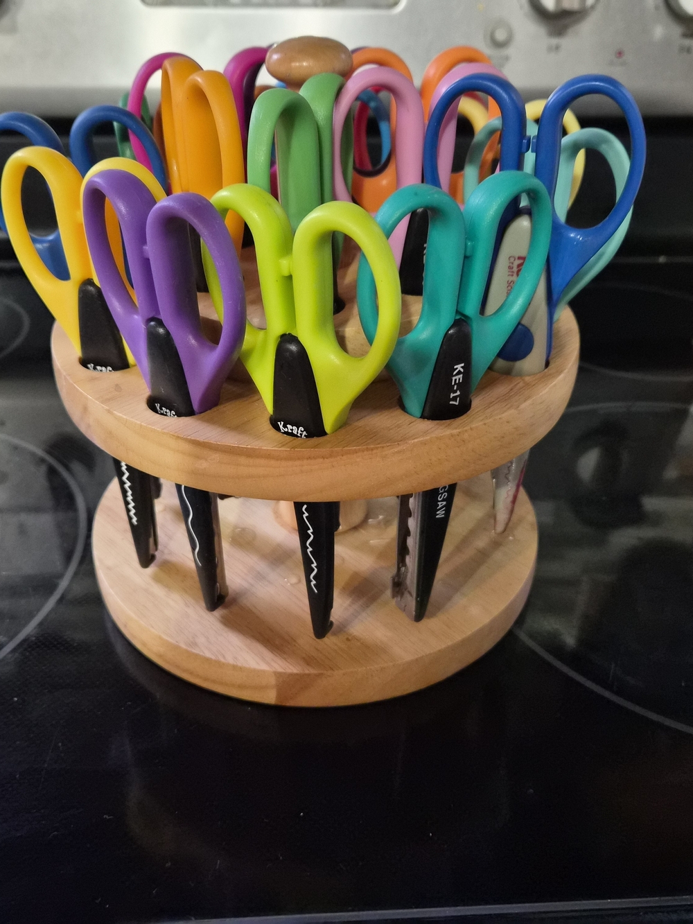 Kraft Multi-Color Craft Scissors Set with Wooden Stand 18 Piece